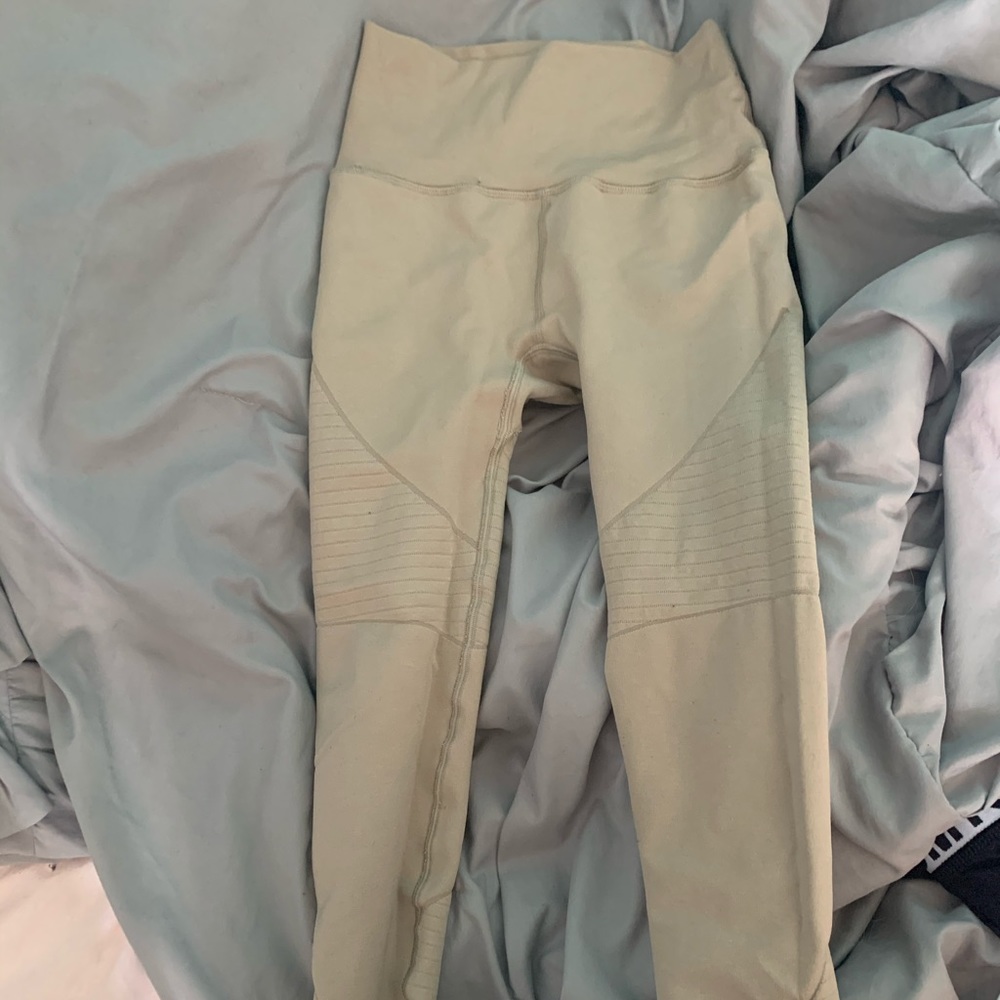 tan alphalete legging